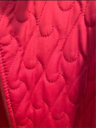 Chaqueton acolchado rojo mujer