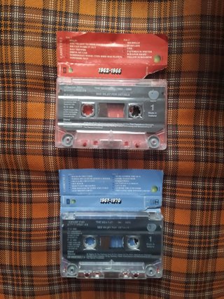 2 cassettes The Beatles 1962-1966 y 1967-1970