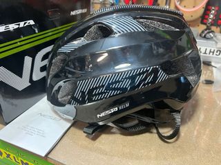 Casco de bici Nesta Modelo Helm 