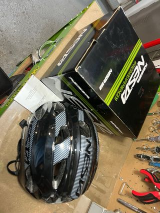 Casco de bici Nesta Modelo Helm 