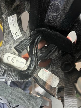Casco de bici Nesta Modelo Helm 