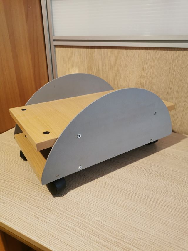 Base di appoggio per PC desktop