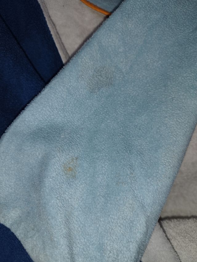 Sudadera con cremallera Asics