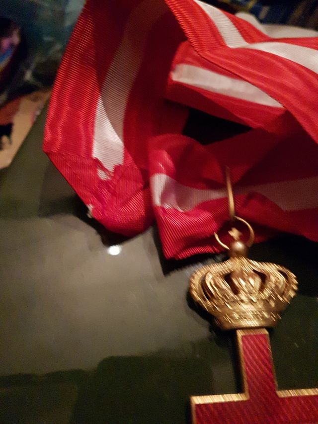 GRAN CRUZ ESMALTADA ORDEN TEMPLARIA .