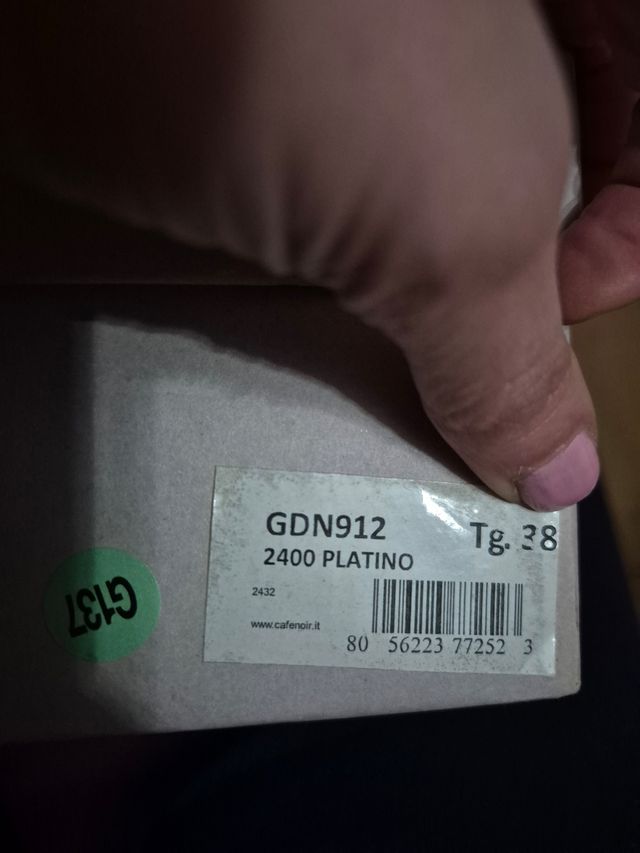 Scarpe con rialzo interno CafèNoir 