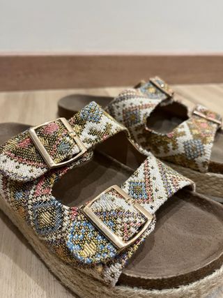 Sandalias