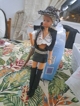 Trajes de barbi muñecas