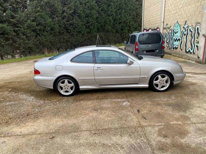 Mercedes-Benz  CLK 55 AMG - foto 1
