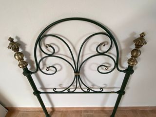 Cabecero de forja Peña Vargas