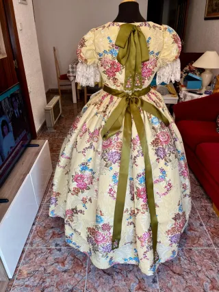 Traje de fallera