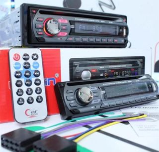 AUTORADIO STEREO AUTO ESTRAIBILE 1 DIN BLUETOOTH