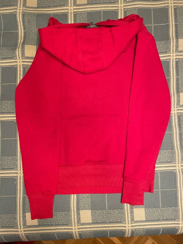 Sudadera roja primark