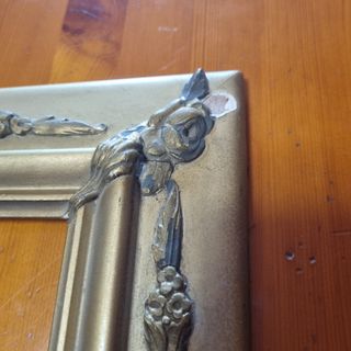 Portaretratos antiguo para restaurar