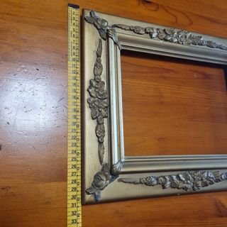 Portaretratos antiguo para restaurar