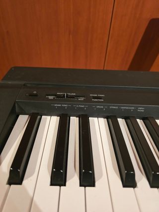 Piano Yamaha P-45