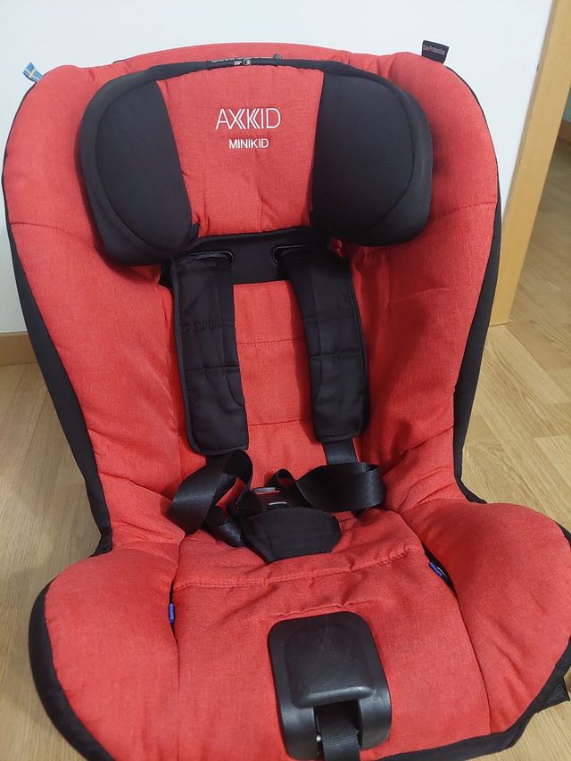 Silla coche, espejo y funda.