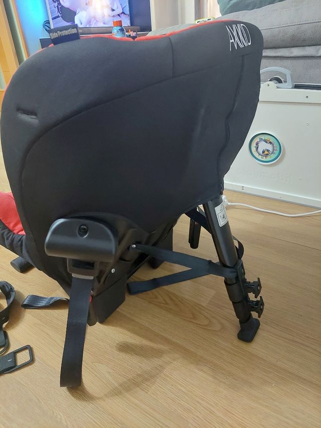 Silla coche, espejo y funda.