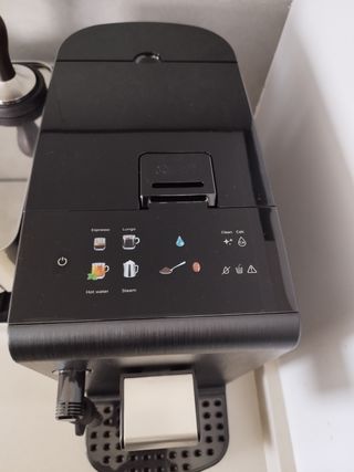 Cafetera superautomática UFESA Sensazione