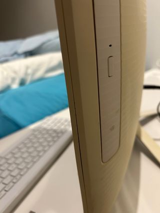 Hp all in one tactil con raton teclado y win10