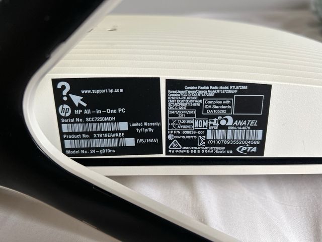 Hp all in one tactil con raton teclado y win10