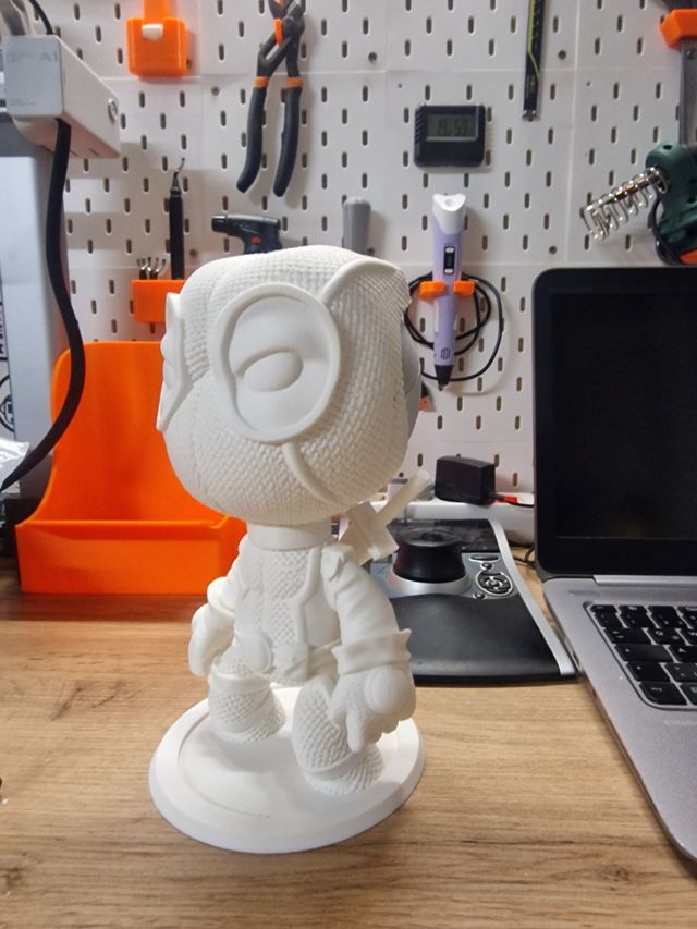 Alexa, soporte gracioso, friki