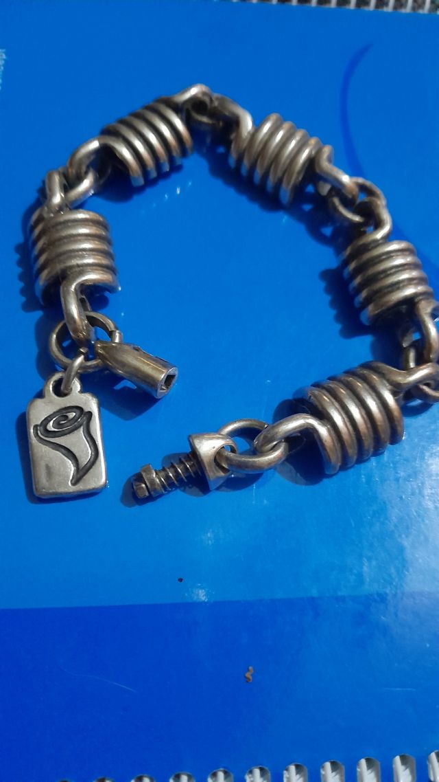 Pulseras de plata marca ciclón