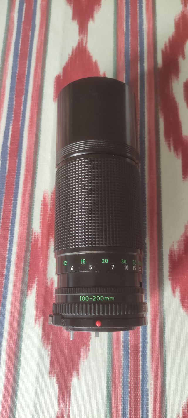 Canon nFD 100-200 mm f/5.6