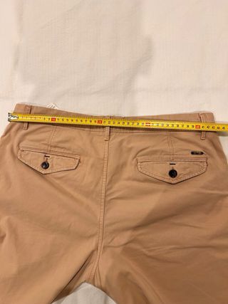 Pantalón chino beige Cortefiel
