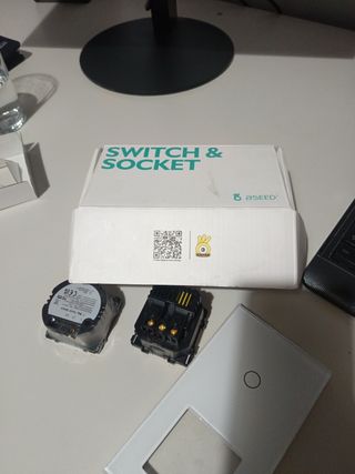 Interruptor con enchufe