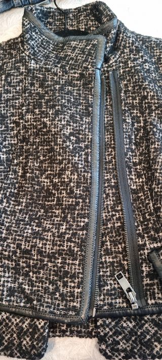 Cazadora de vestir tweet de Zara.