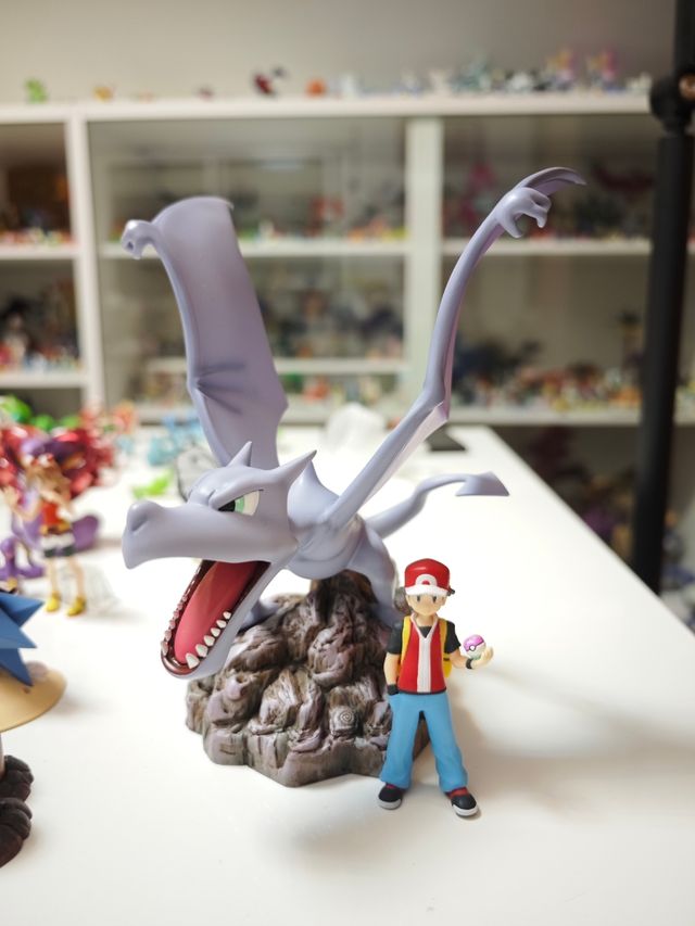 aerodactyl pokemon scale world