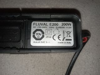 Fluval E200 digital heater aquecedor