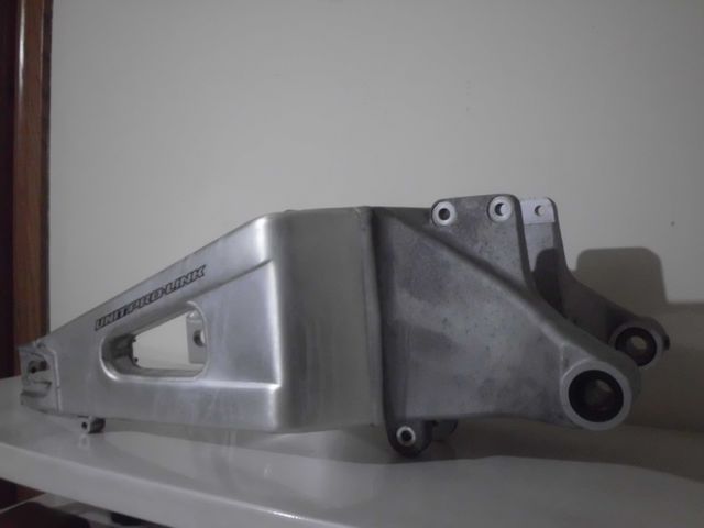 basculante honda cbr 600 rr 2004 despiece