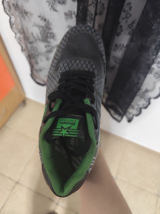 Vendo zapatillas con ruedas nuevas!