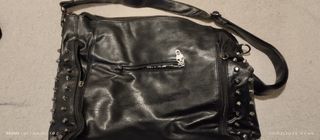 Bolso de cuero con carabelas