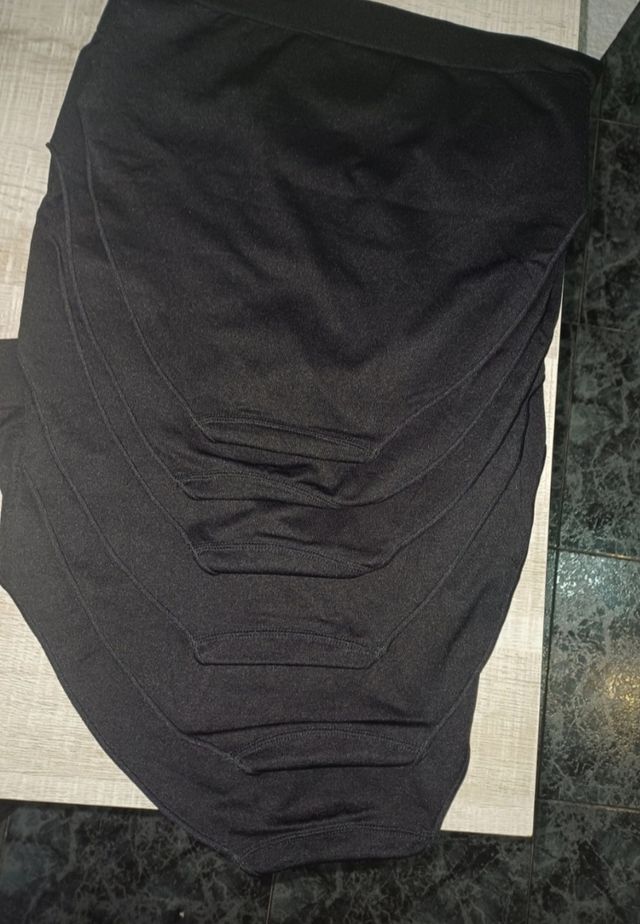 Braguitas altas color negro 