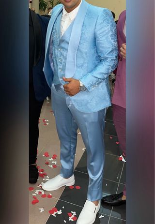 Se vende traje hombre