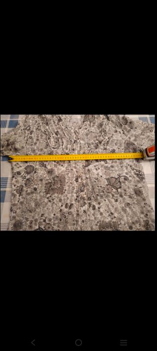 Blusa-camisa estampada tres cuartos