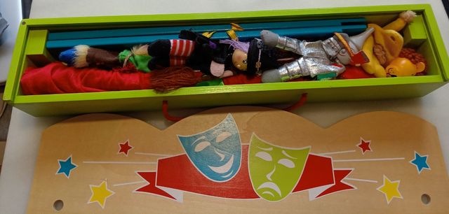 Teatro títeres madera