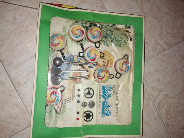 Pentoline di latta giocattolo antico