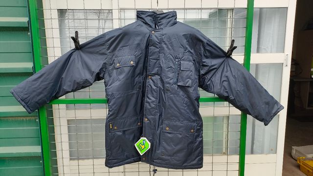 Chaquetón parka impermeable