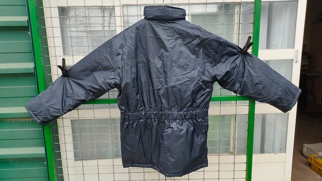 Chaquetón parka impermeable