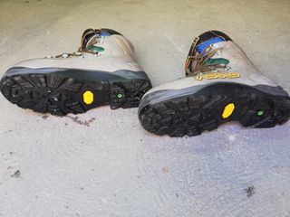 Esquís travesía y botas 