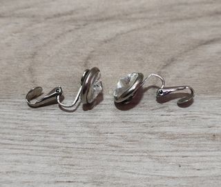 Orecchini con clip in stile retrò