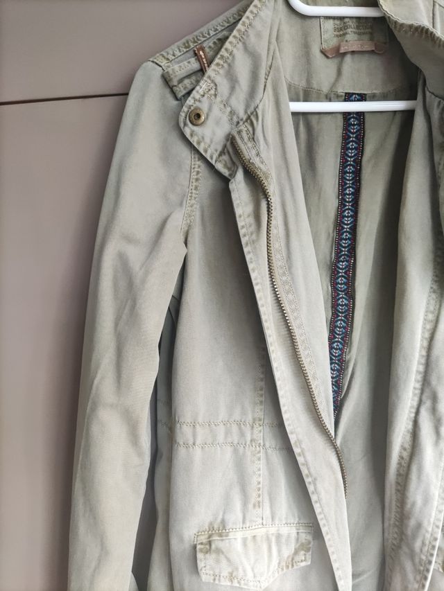 Chaqueta chica talla S Bershka 