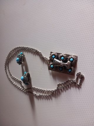 Golgante y pendientes