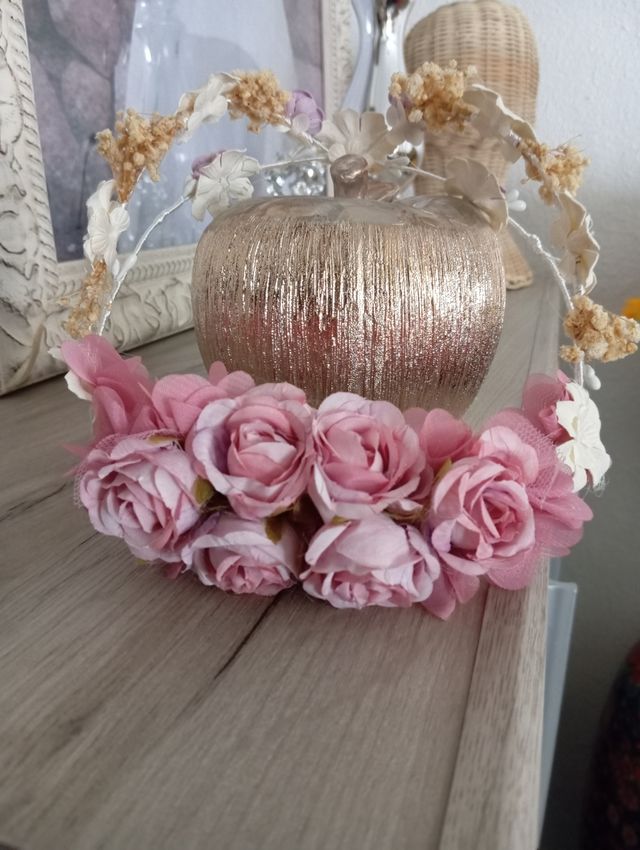 Tocado comunión,mirá mí perfil.