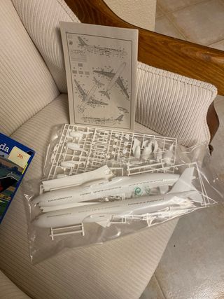 Maqueta Avion Airbus A340 Air Canada 1:144