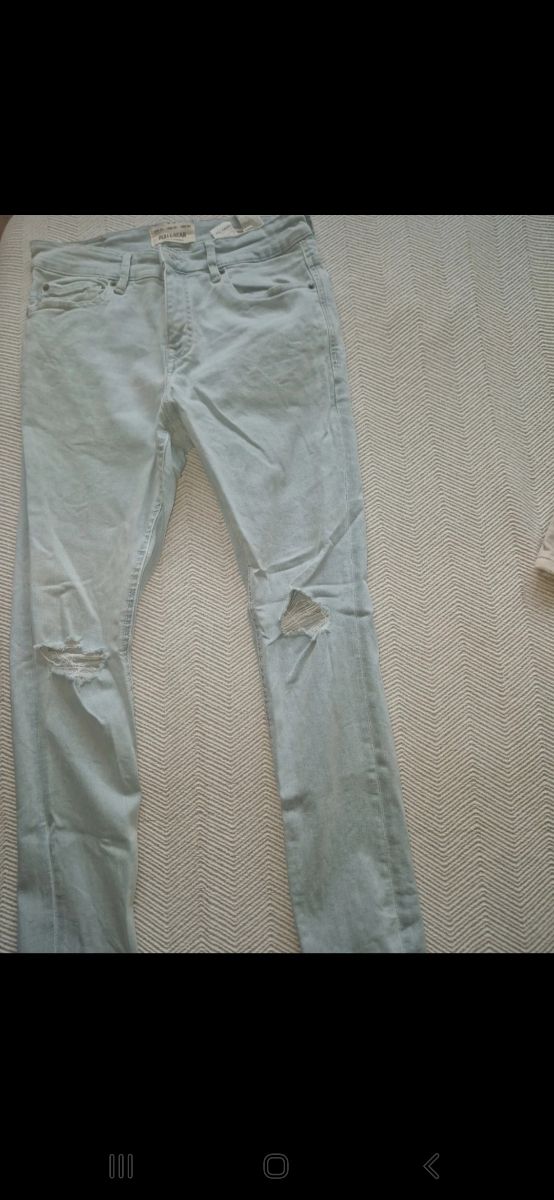 Pantalon vaquero chico