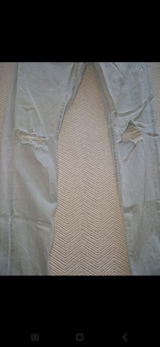 Pantalon vaquero chico